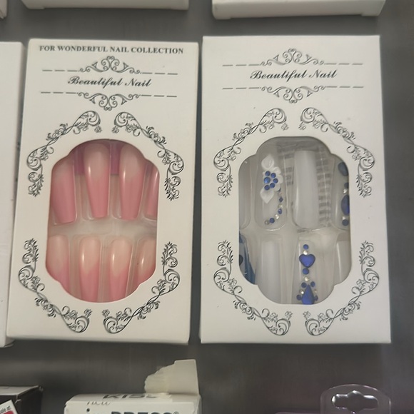 Press on nails bundles set - Picture 6 of 7